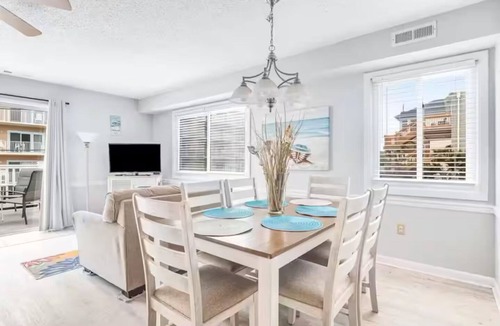 Little Salisbury Condo | Midtown 3 Bedroom OceanSide Condo
