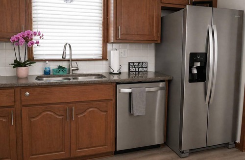 Waldron House | Midwest Haven- Spacious, Family Home, Near Airport