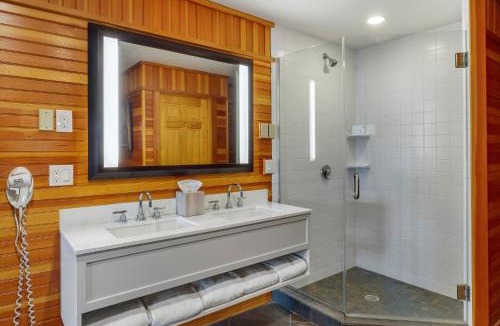 Meredith Hotel | Mill Falls Resort Collection at the Lake