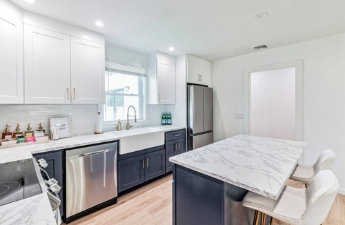 Village of Southampton House | Minutes from the beach, brand new 4 bedroom