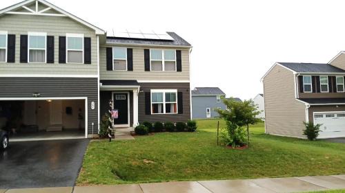 Potomac Apartment | Modern 2-Bedroom 2-Bed Apartment with Private Access Door near I-81