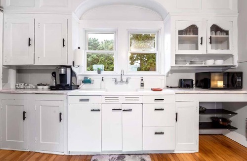 Westbrook Apartment | Modern 3BR | W/D + Parking | Near Portland