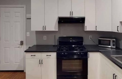 Bloomingdale House | Modern 9BR Home Spacious Stay Near the Metro