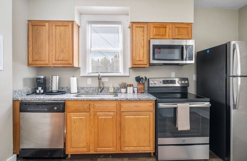 University District Apartment | Modern Apartment Near OSU Campus and Ohio Stadium