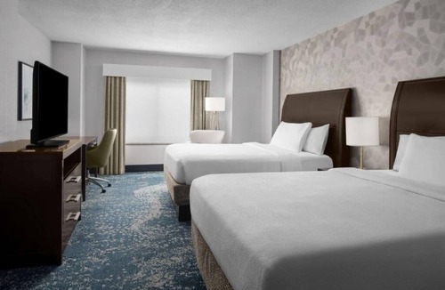 Bethesda Hotel | Modern Bethesda Pet Friendly Unit Near Red Line And NIH Access - 4 Rooms