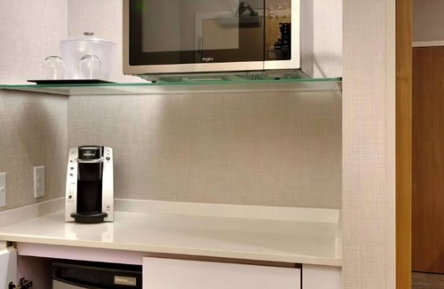 Moab Hotel | Modern Comfort in Moab, Steps from Trails and Short Drive to Arches & Canyonland