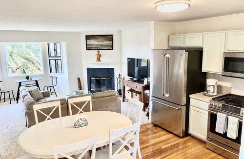 Carpinteria Apartment | Modern & Cozy Gem ~ Walk to the Beach ~ Queen Beds