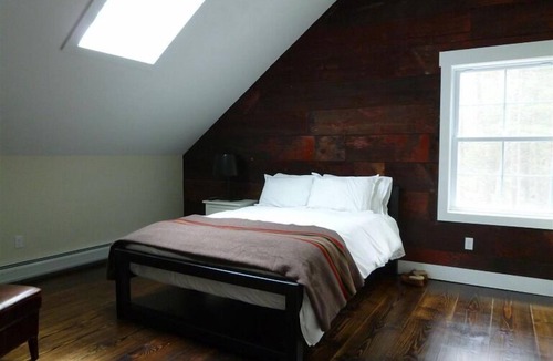 Mount Marion House | MODERN FARMHOUSE, Saugerties Woodstock, Deck, Fireplace, Fire Pit, WiFi, TV