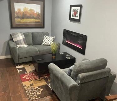 Eastern Vermont Apartment | Modern Garden Suite with Ultra-Fast Fiber Near Stowe