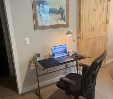 Eastern Vermont Apartment | Modern Garden Suite with Ultra-Fast Fiber Near Stowe