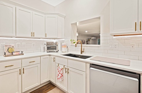 Saco House | Modern Gem on 15 Acres, 5 Mi to Old Orchard Beach!