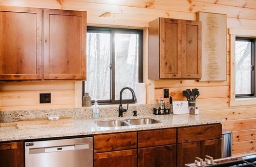 Laurelville Cabin | Modern Hocking Hills Cabin with Hot Tub, Arcade, Fire Pit Sleeps 8