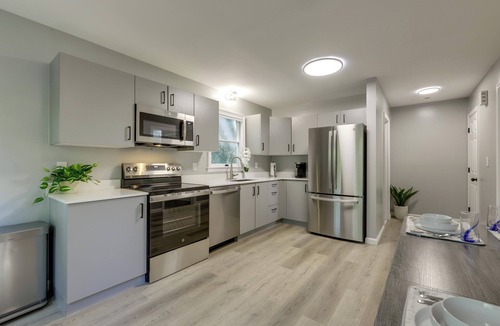 Groton House | Modern Home Minutes to Mystic, Casinos and Ocean