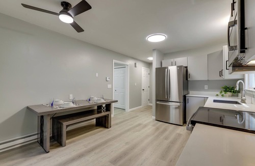 Groton House | Modern Home, Minutes to Mystic, Casinos and Ocean
