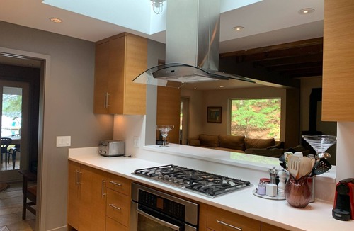 Enfield House | Modern Lake House on Secluded Cove with Private Peninsula