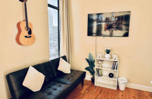 Paterson House | Modern Luxury Executive Room with NYC Fast Access