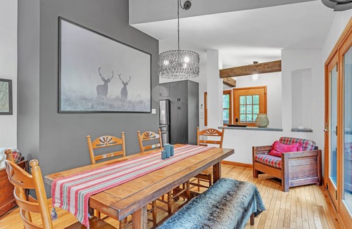 Old Timberline House | Modern Mountain Retreat Near Dolly Sods & Skiing 3 Bedroom Home