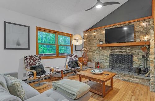 Old Timberline House | Modern Mountain Retreat Near Dolly Sods & Skiing home