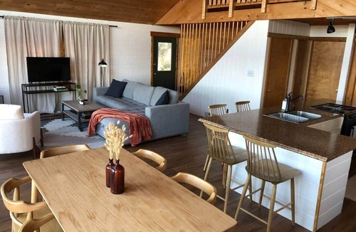 Great Cacapon Cabin | Modern Mountaintop Cabin with a gorgeous view