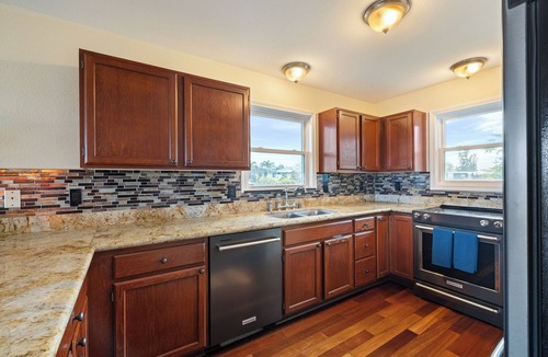 Mokuleia House | Modern North Shore Beach Retreat - 3BR, Ocean Views & Walk to the Water