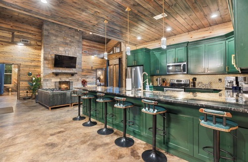 Pickens Cabin | Modern Rustic 4BR | Pool Table, Playset, Hot Tub