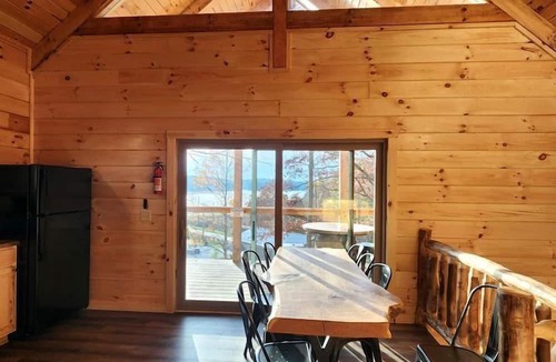 Scio Cabin | Modern Spacious Cabin near Tappan Lake with Jacuzzi and Panoramic Views in Ohio