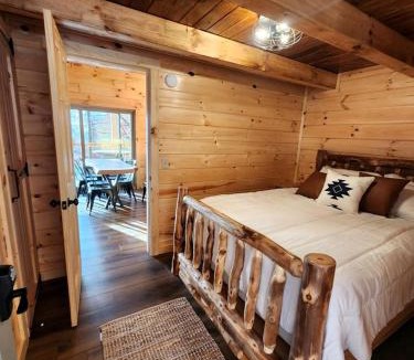 Scio House | Modern Spacious Cabin near Tappan Lake with Jacuzzi and Panoramic Views in Ohio