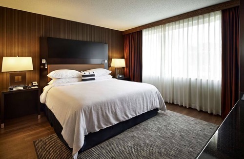 Friendship Heights Hotel | Modern Suites Near National Zoo | Family Friendly | 2 Units w/Pool & Breakfast!