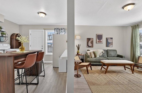 Reynolds Corners House | Modern Toledo Retreat Close to Downtown
