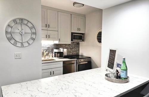 Norwich Villa | Mohegan Sun & Foxwoods Escape w/Hot Tub, Pool, Golf, Norwich Spa Onsite!