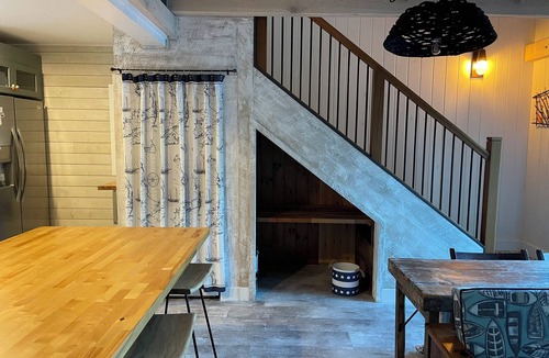 Sebascodegan Island Cottage | Moon Tide Cottage on a tranquil cove in Harpswell is where your vacation begins!