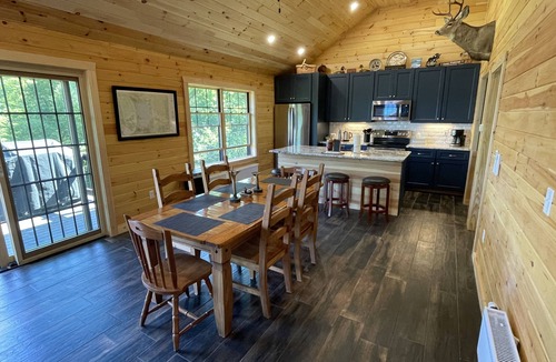 North Penobscot Cabin | Moose Lodge - Mt Katahdin View/Lakefront Lake Millinocket
