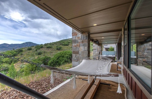 Deer Mountain House | Moose Mgmt at Deer Springs 12797: HotTub-Outdoor Dining-Freshly Designed w Views