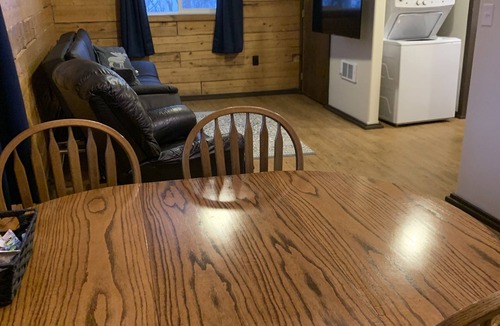 North Pole Cabin | Moose Tracks Cabin in North Pole, Alaska