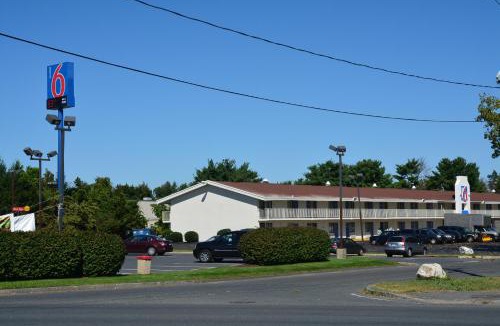 Chicopee Hotel | Motel 6-Chicopee, MA - Springfield