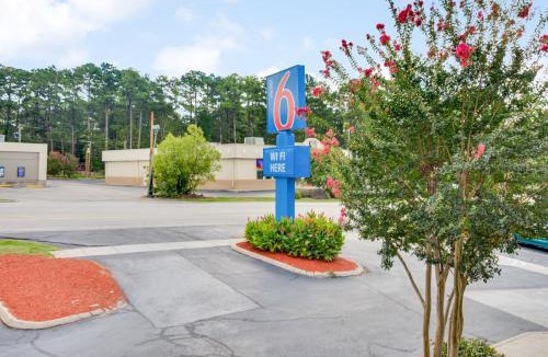Columbus Hotel | Motel 6-Columbus, OH - West