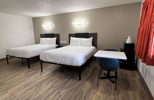 Anaheim Hills Hotel | Motel 6 Orange, CA - Anaheim