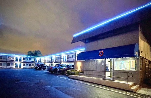 El Rancho Hotel | Motel 6 Pico Rivera - Los Angeles, CA