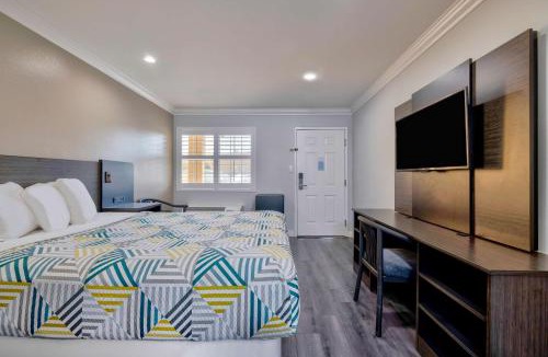 South Gate Hotel | Motel 6 South Gate CA