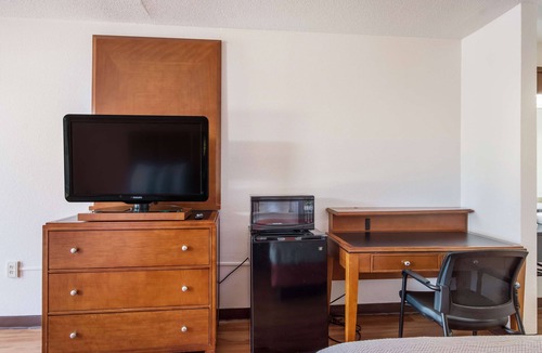 Van Buren Hotel | Motel 6 Van Buren, AR