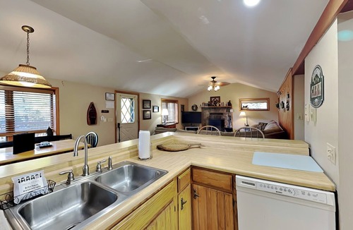 McHenry Cottage | Mountain Escape by Taylor Made Deep Creek