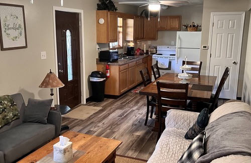 Chapmanville Apartment | Mountain Heaven, beautiful mountains. Bearwallow trail is Chapmanville connector