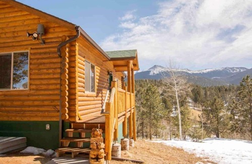 Rainbow Valley House | Mountain Sunrise Cabin with breathe taking views.