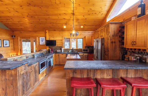 Sunday River Area House | Mountain View Lodge at Sunday River