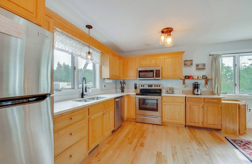 Intervale Apartment | Mtn Views, On-site Trails! Spacious Bartlett Home