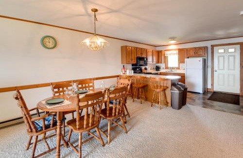 Newport Center House | Mtn Views & Pool Access: Lake Memphremagog Condo!