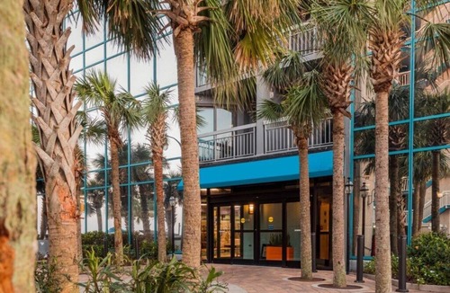 Downtown Myrtle Beach Condo | Myrtle Beach | Oceanfront Escape | Pool & Beach