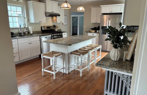 Concord House | n4-Bedroom Historic Retreat in Centr NH – Perfect for Year-Round Gatherings!