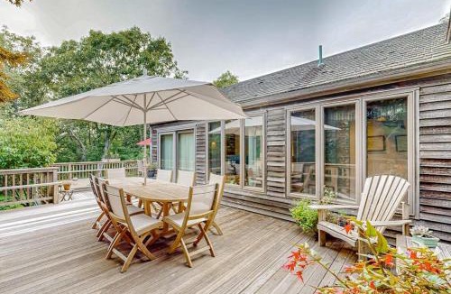 West Tisbury House | Nana’s Big Treehouse