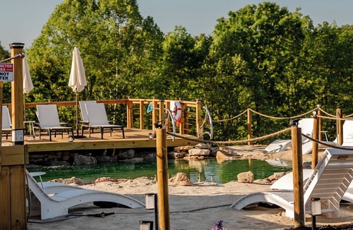 Creola Cabin | Nature Cabin Access to Swimming Hole Sauna 3 mi from Hocking Hills St Pk